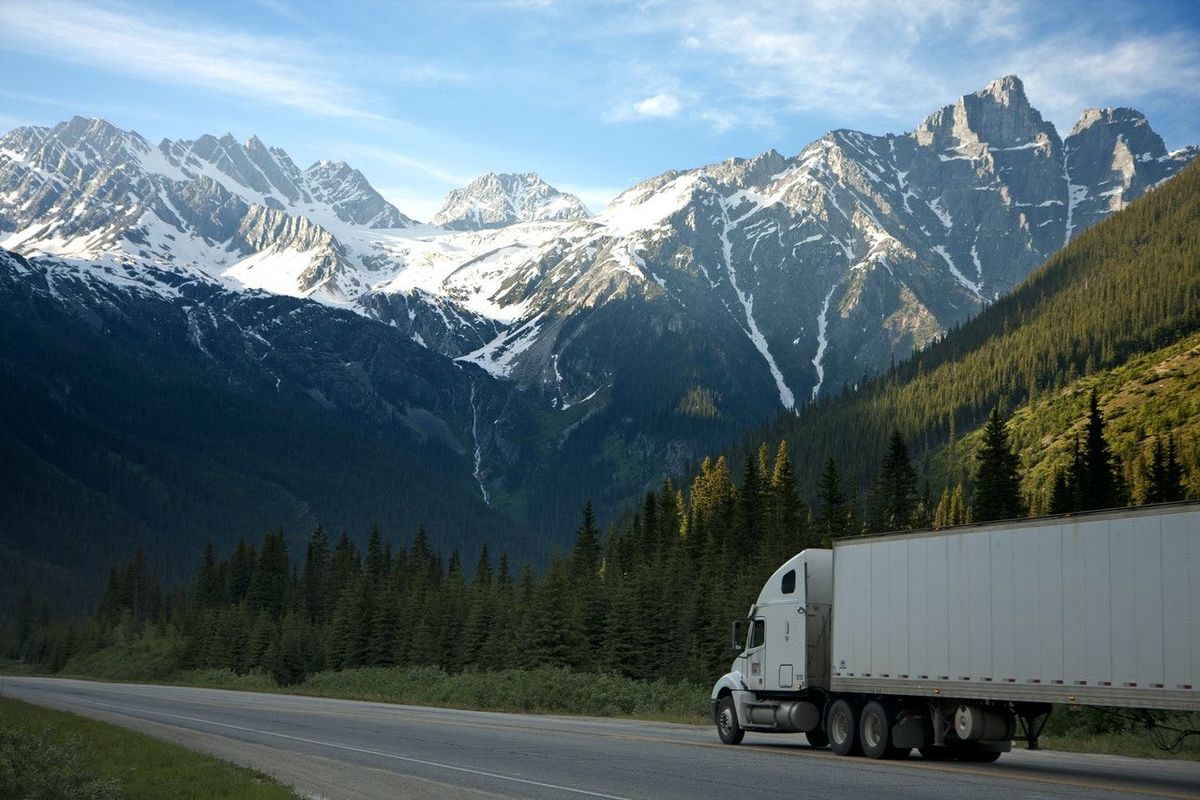 Side Hustles for Truck Drivers